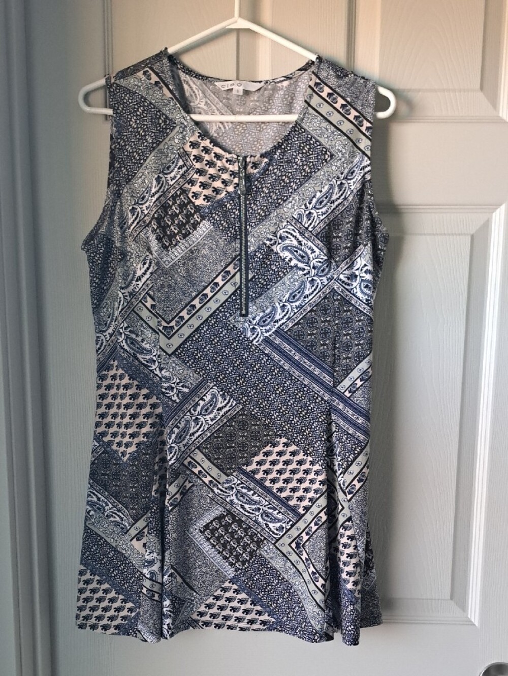 cleo Navy and White Printed Sleeveless Tank with Front Zip